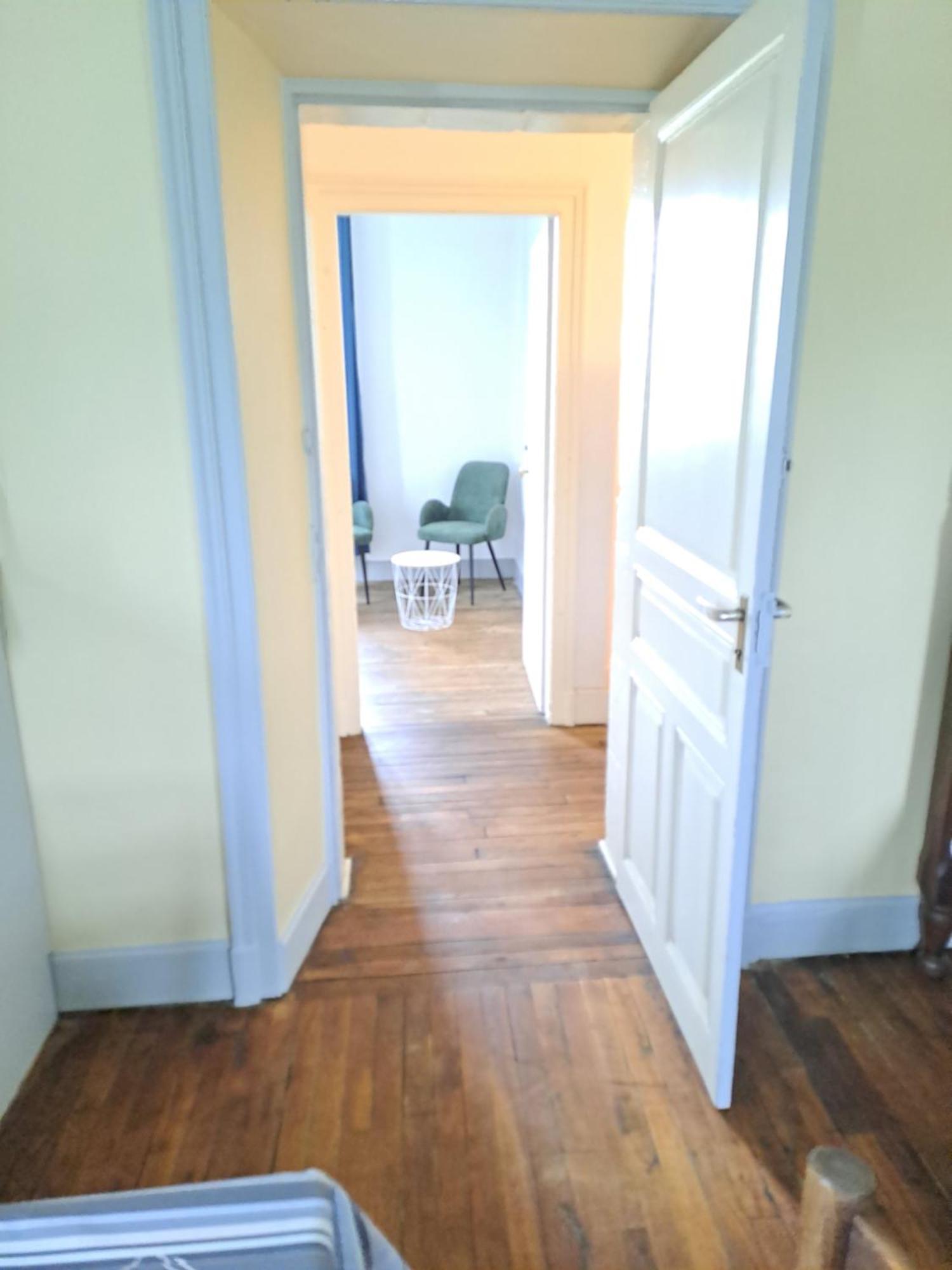 Les Chambres Du Cheval Blanc Allassac ภายนอก รูปภาพ